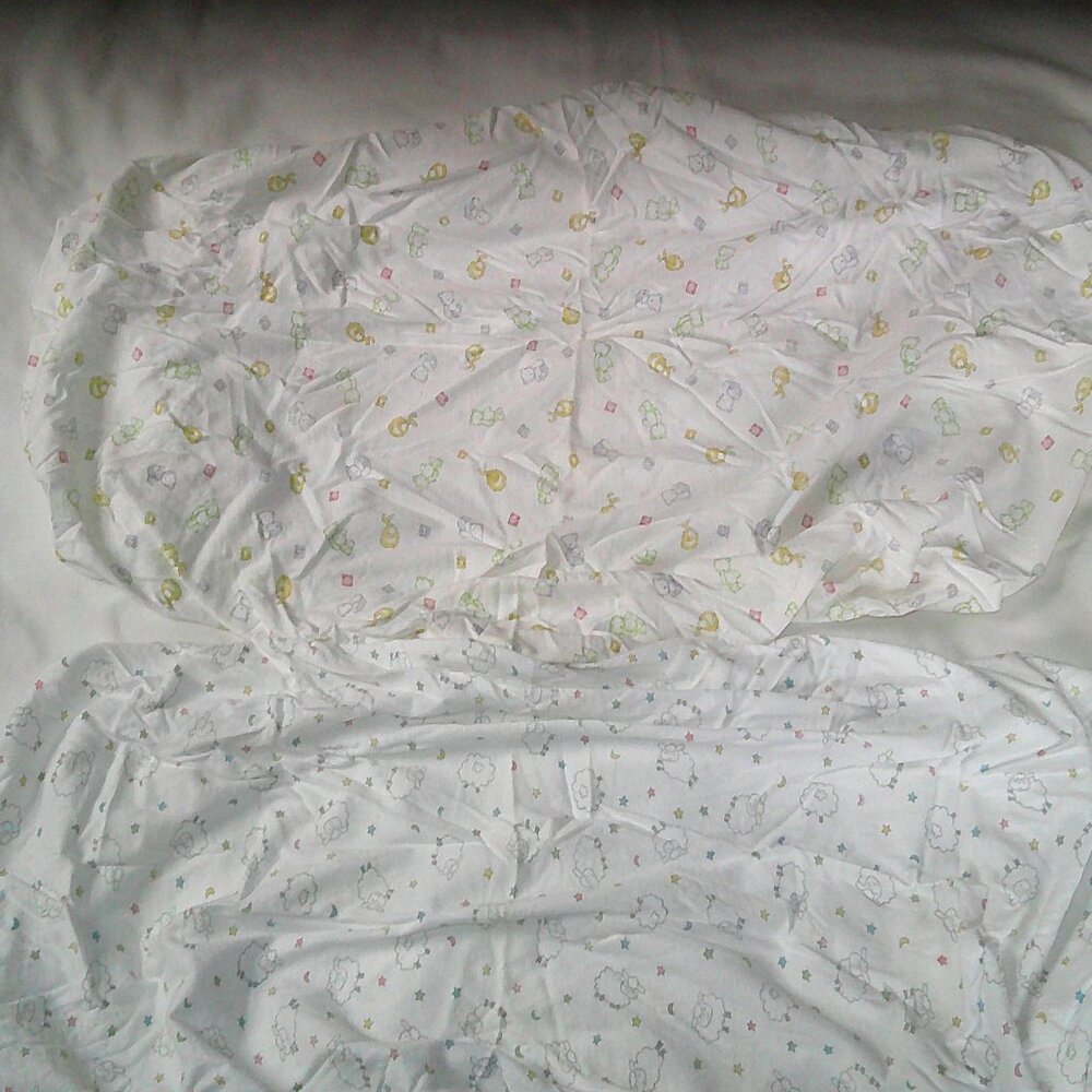2 Gerber Fitted Bassinet sheets